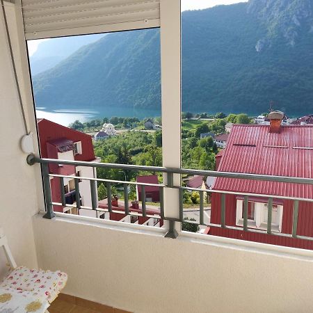 Apartman Dunja プルジネ エクステリア 写真