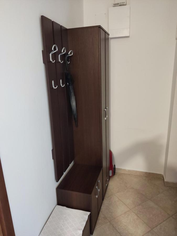 Apartman Dunja プルジネ エクステリア 写真